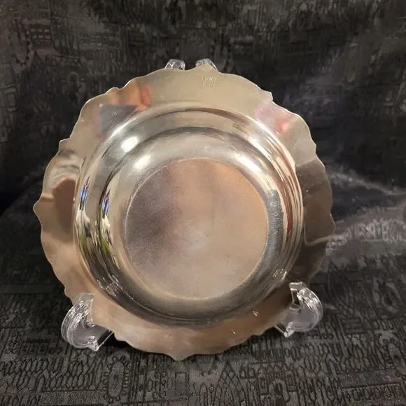 Vintage Lunt Silver Dish Plate Tray V-27  Round  Catchall 6" Silverplate EUC - Picture 2 of 6
